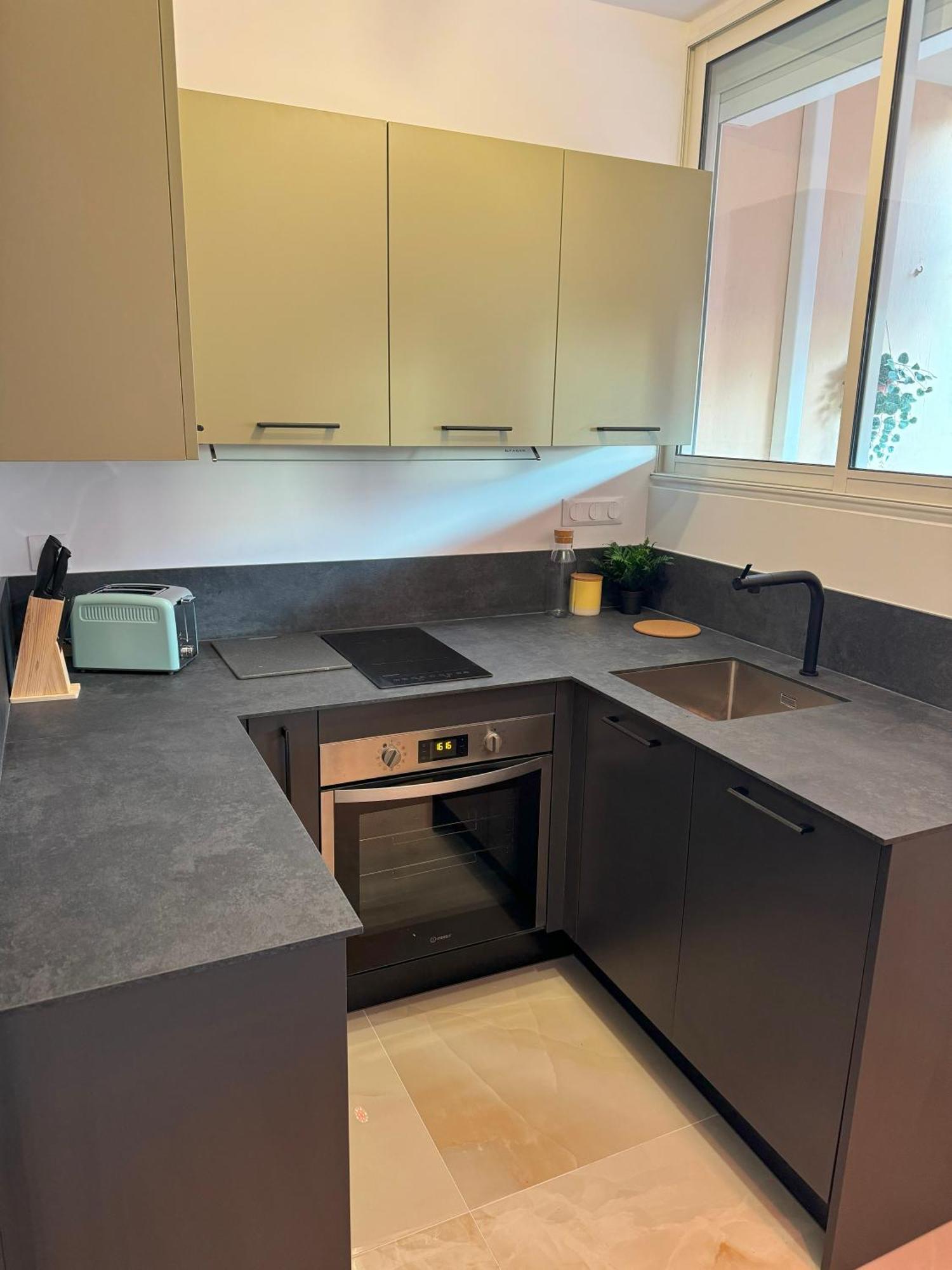 Studio Climatise 600M De La Plage Cagnes-sur-Mer Kültér fotó